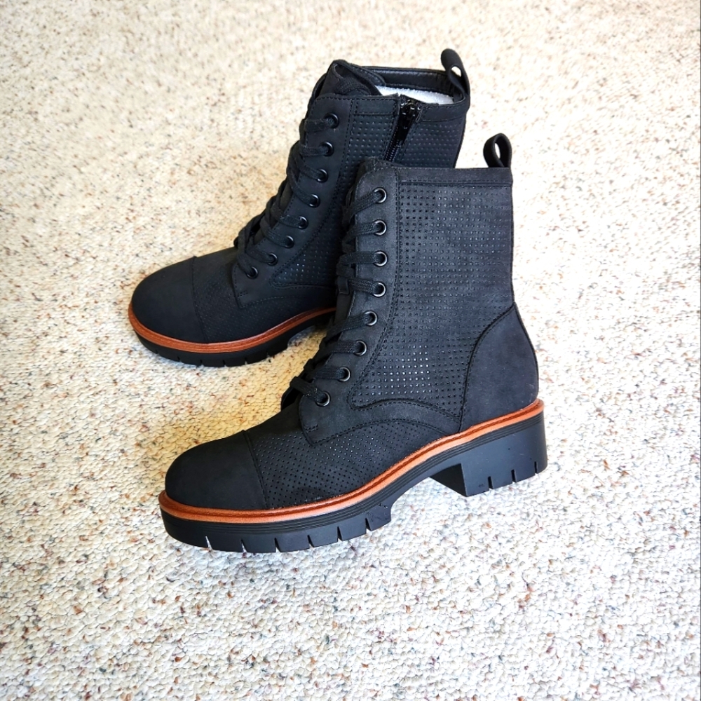 MIA Suade Combat Books Size 7